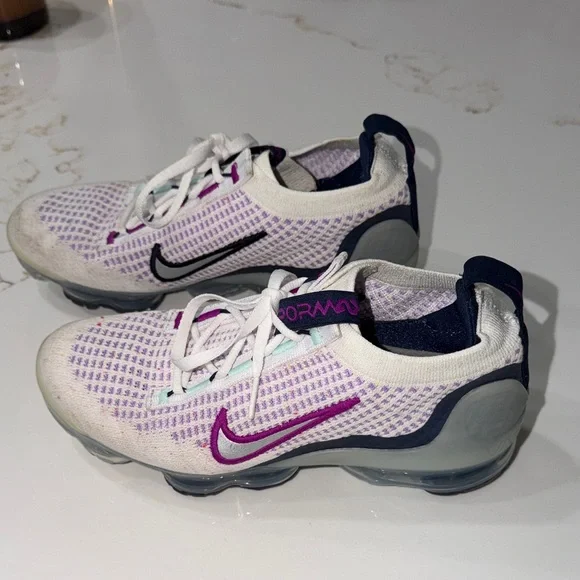 Nike Air VaporMax White Violet Frost Athletic Shoes | 4.5Y - Picture 1 of 9